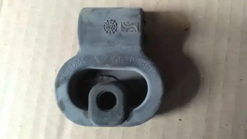 OPEL CORSA D 06-11 Kipufogó tartó bontott alkatrész Olcsóbb