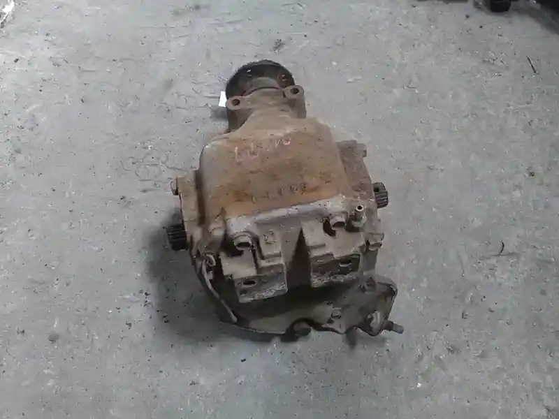 Vedd meg online SUBARU LIBERO Első differenciálmű bontott alkatrész