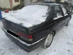 Rendeld meg most PEUGEOT 405 Jobb hátsó fixüveg ajtóban bontott alkatrész