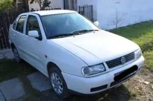 VW POLO CLASSIC 95.07-99.10 Jobb hátsó külső kilincs bontott alkatrész Expressz kézbesítés