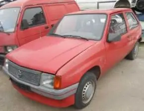 OPEL CORSA A 82-90 Jobb első fényszóró bontott alkatrész Alacsony ár
