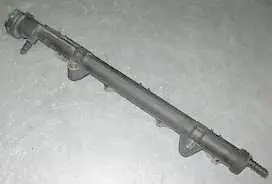 VW POLO CLASSIC 95.07-99.10 Injektor befecskendező híd bontott alkatrész Ne maradj le