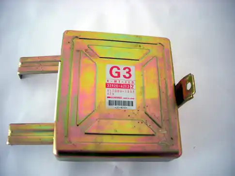 SUZUKI SWIFT 89-96 Motorvezérlő egység ecu pcm modul bontott alkatrész Akció