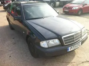 Vedd meg online MERCEDES C220D Jobb hátsó ajtó zárszerkezet központi záras bontott alkatrész
