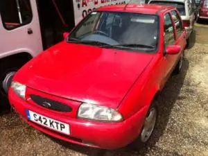 FORD FIESTA 96-99 Jobb első ajtóüveg bontott alkatrész Legkelendőbb