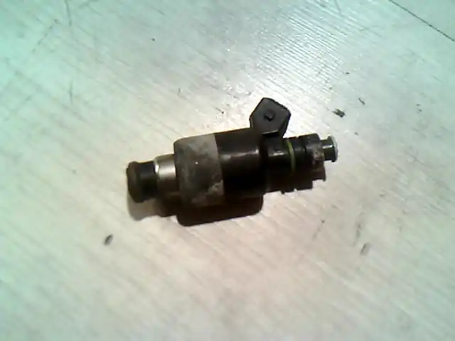 DAEWOO NEXIA Injektor befecskendező hengerenkénti 1.5 i, 8v bontott alkatrész Legnépszerűbb