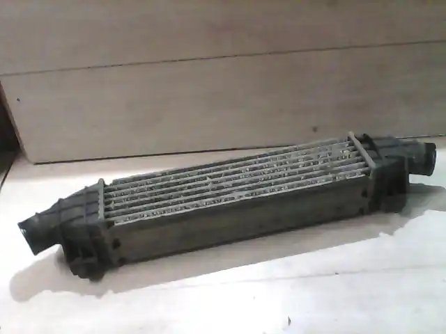 Kihagyhatatlan ajánlat FORD MONDEO 01-07 Intercooler hűtő bontott alkatrész