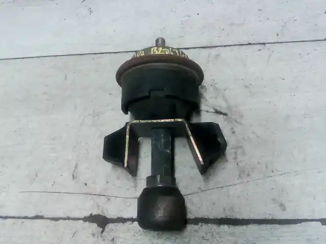 Rendeld meg most CITROEN XSARA 97.11-00.10 Motortartó bak 1.4i bontott alkatrész
