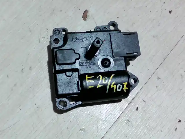 Szuper ajánlat FORD FOCUS 98-04 Fűtésszabályzó zsalu állító motor bontott alkatrész