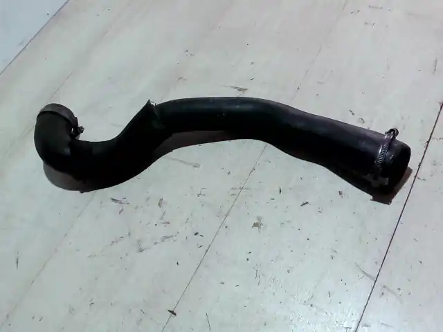FORD FOCUS 04- Intercooler cső bontott alkatrész Szezonális akció