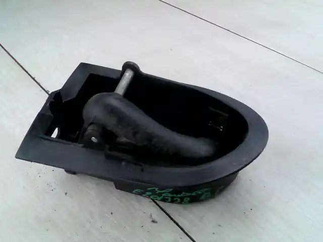 FORD MONDEO 96-00 Bal első belső kilincs bontott alkatrész Népszerű