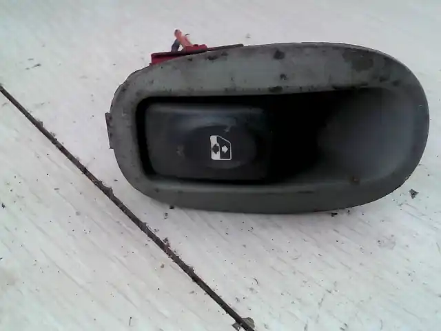 RENAULT MEGANE SCENIC 99-03 Bal hátsó ablakemelő kapcsoló bontott alkatrész Biztonságos fizetés