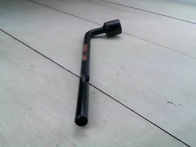 Árengedmény NISSAN PRIMERA 98-01 Kerékkulcs bontott alkatrész