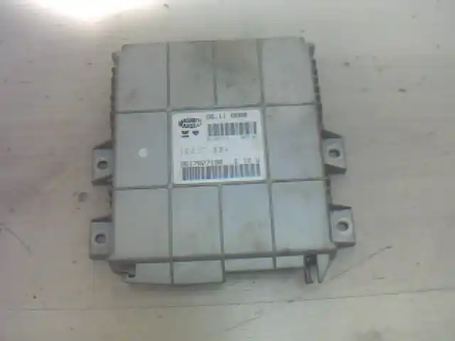 Népszerű PEUGEOT 306 93-97 Motorvezérlő egység ecu pcm modul 1.1i bontott alkatrész