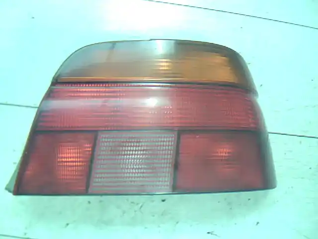 Árcsökkenés BMW E39 95-03 Jobb hátsó lámpa bontott alkatrész
