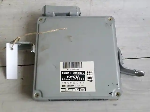 Utolsó esély TOYOTA CARINA E 92.04-97.07 Ecu bontott alkatrész