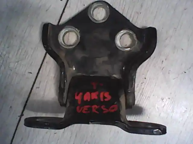 TOYOTA YARIS VERSO 00-05 Csomagtérajtó bal felső ajtózsanér bontott alkatrész Szuper ajánlat