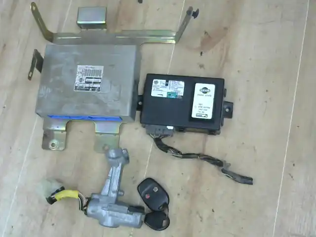 NISSAN SUNNY N14 91.03-95.09 Motorvezérlő egység ecu pcm modul bontott alkatrész Vedd meg online