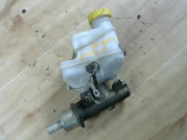 Outlet FIAT PUNTO III. Főfékhenger bontott alkatrész