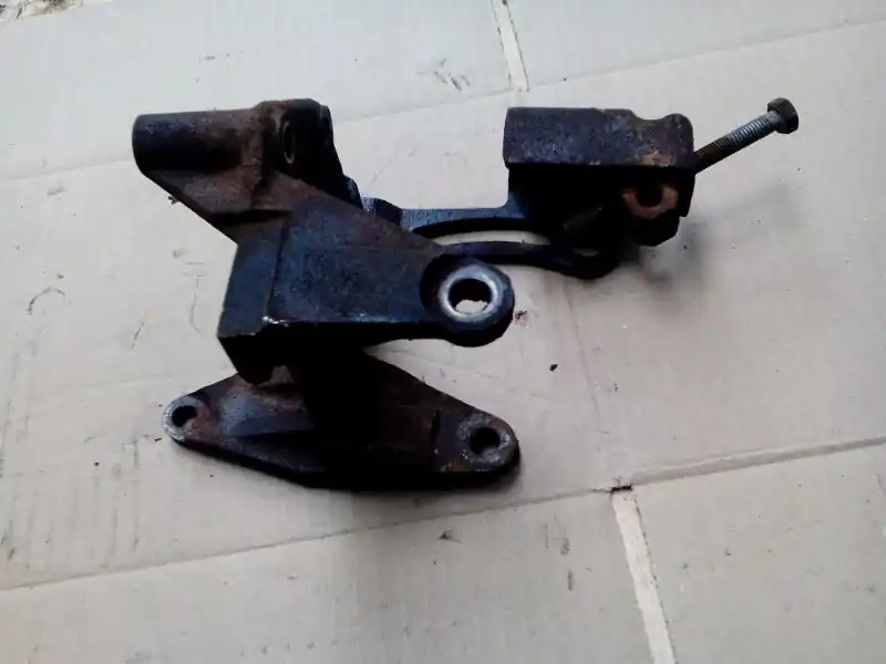 MITSUBISHI COLT 98-03 Szervószivattyú tartóbak bontott alkatrész Szezonális akció