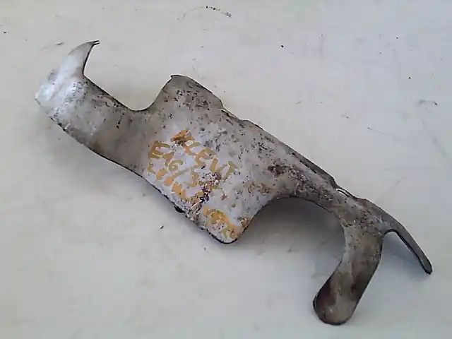 HYUNDAI ACCENT 00-03 Hővédő lemez kipufogócsonk bontott alkatrész Prémium