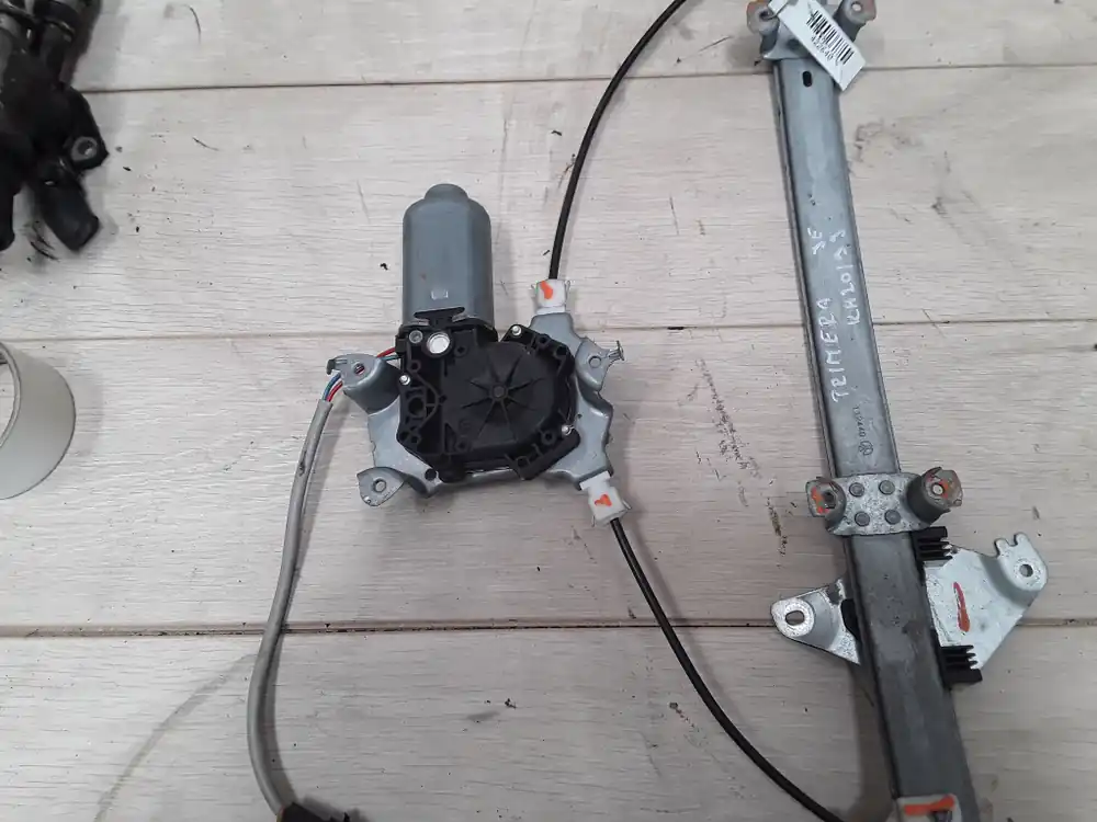 Akciós ár NISSAN PRIMERA P11 96.10-99.09 Jobb első ablakemelő szerkezet elektromos bontott alkatrész