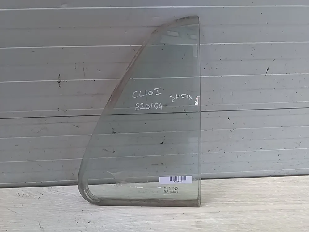 RENAULT CLIO 90-96 Jobb hátsó fixüveg ajtóban zöld 5 ajtós bontott alkatrész Rendeld meg most
