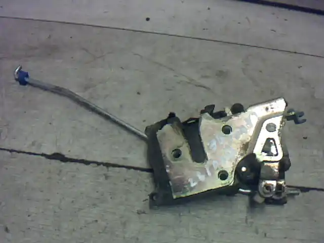 Legkelendőbb DAEWOO LANOS -01 Bal első ajtó zárszerkezet mechanikus mechanikus bontott alkatrész