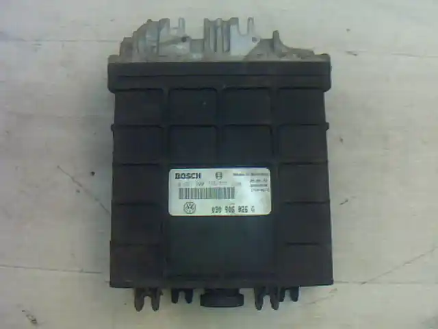 Gyors szállítás SEAT IBIZA 93-99 Motorvezérlő egység ecu pcm modul 1.3i bontott alkatrész