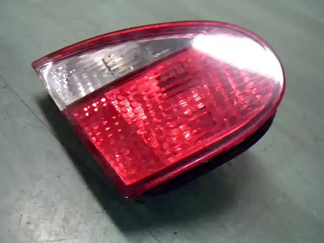 DAEWOO LANOS -01 Bal hátsó lámpa bontott alkatrész Prémium