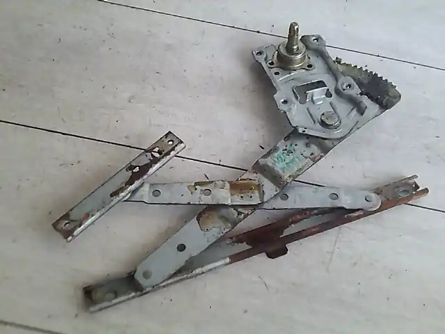 DAEWOO MATIZ 98-01 Jobb hátsó ablakemelő szerkezet mechanikus bontott alkatrész Azonnali szállítás
