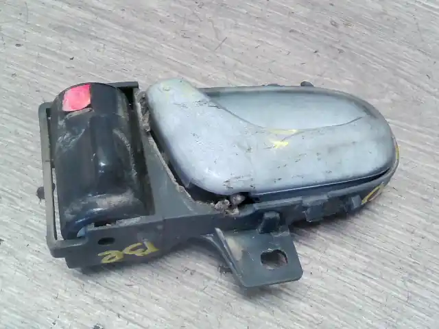 SUZUKI SWIFT 96-05 Bal első belső kilincs bontott alkatrész Akció
