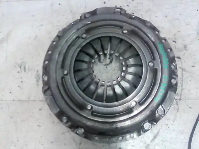 Legkelendőbb OPEL ASTRA F 94-02 Kuplung szerkezet 1.6i bontott alkatrész