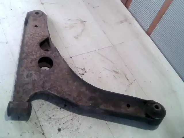 FORD TRANSIT 99-06 Bal első lengőkar 2.0d bontott alkatrész Olcsóbb