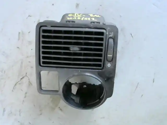 VW GOLF IV. Szellőző bal bontott alkatrész Prémium