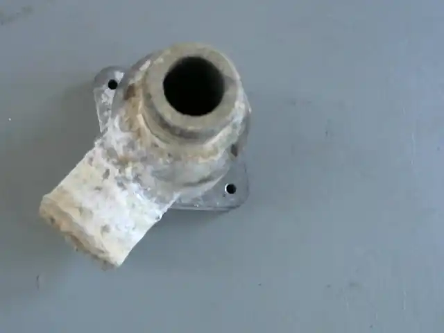 FORD MONDEO 93-96 Termosztátház bontott alkatrész Szuper akció