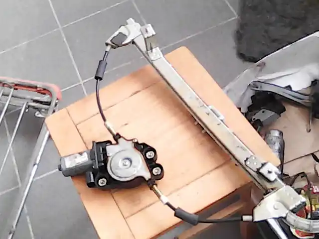 FIAT MAREA Bal első ablakemelő szerkezet elektromos bontott alkatrész Kedvezményes ár