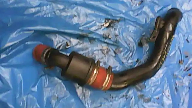Kedvezmény FORD FOCUS 98-04 Intercooler cső bontott alkatrész