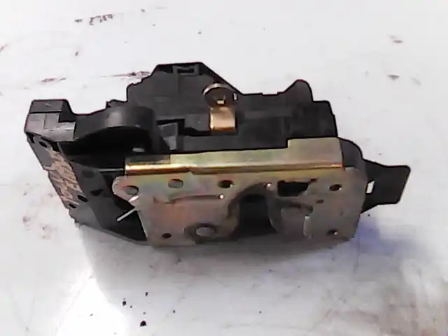FORD FOCUS 98-04 Bal hátsó ajtó zárszerkezet központi záras bontott alkatrész Rendeld meg most
