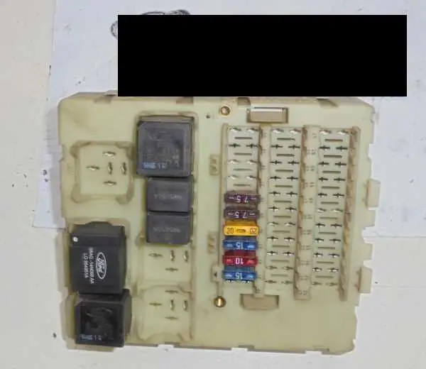 Biztonságos fizetés FORD FOCUS 98-04 Biztosítéktábla bcm bsi bsm sam gem modul bontott alkatrész
